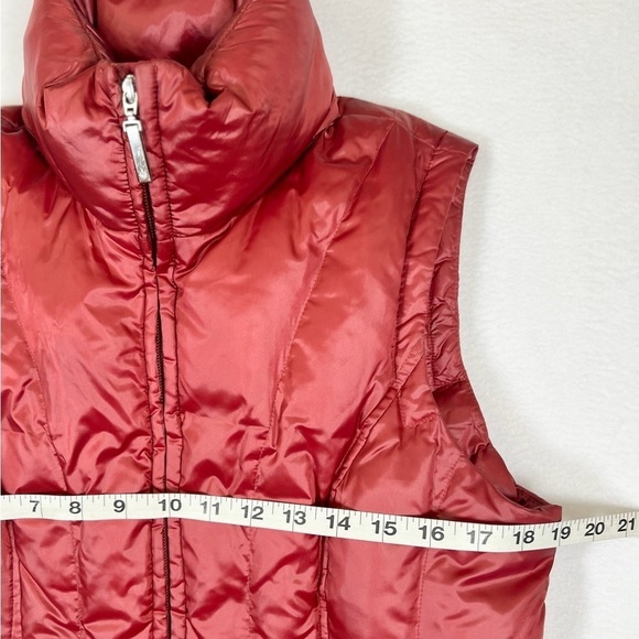 RAINFOREST Women’s Red Puffer Vest with Goose Down Feathers Quiet Luxury Size S - Picture 14 of 14